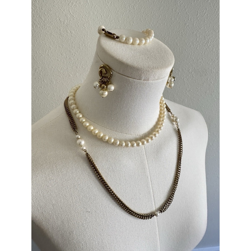 Vintage Park Lane Faux Pearls Gold Tone Necklace Bracelet Earrings Lot Classic
